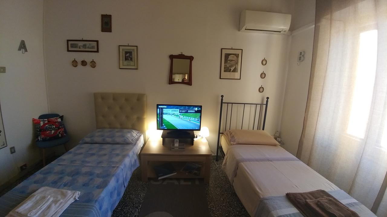 Miky M House B&B Cagliari Bagian luar foto